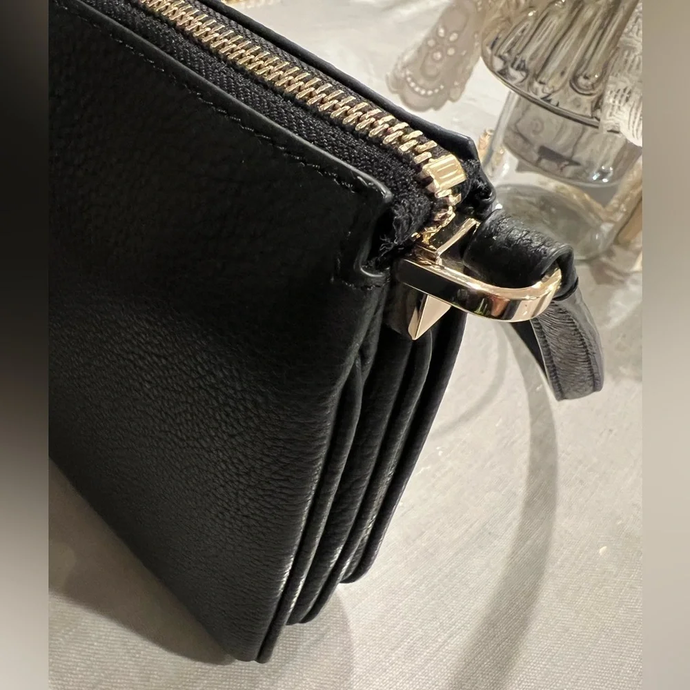 Kate Spade New York LEILA TRIPLE GUSSET CROSSBODY